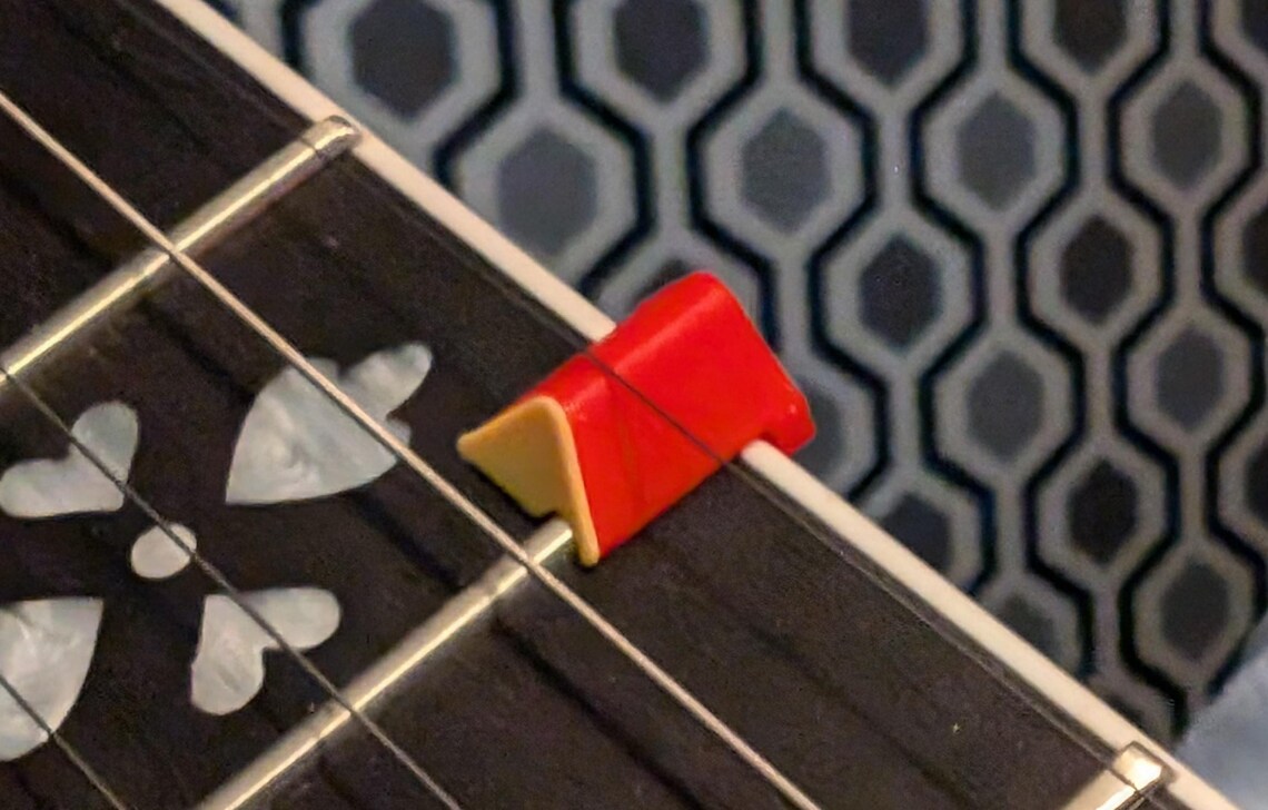 Red Left-Handed Capo